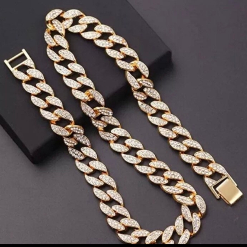 Iced Out Miami Cuban Choker Chain Necklace | 16mm | Gold